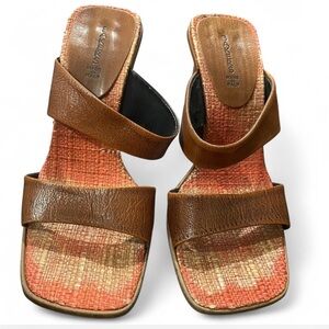 Vintage Lavorazione Artigiana / Bakers Italian leather sandal heels. Size 5.5